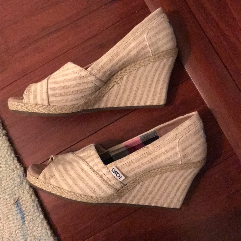 TOMS wedge shoes, tan and cream stripes, like new!